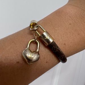 Louis Vuitton CRAZY IN LOCK CHARM BRACELET